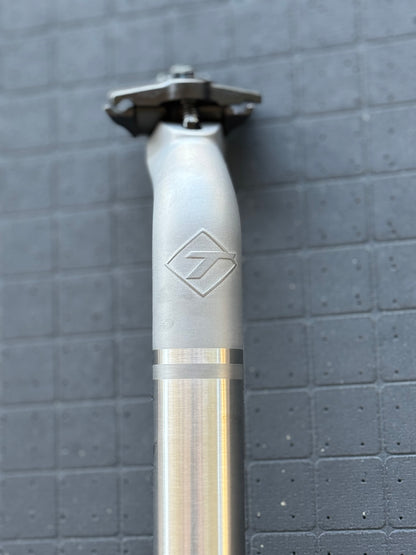 Titanium 27.2mm seat post, 20mm Offset, 460mm
